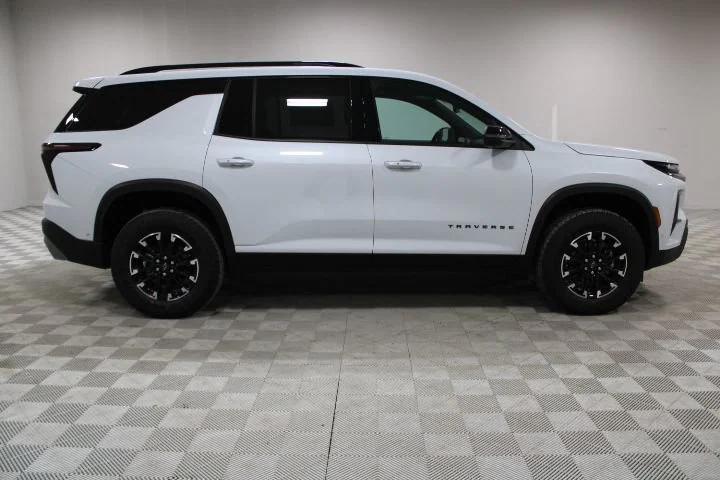new 2026 Chevrolet Traverse car, priced at $55,875