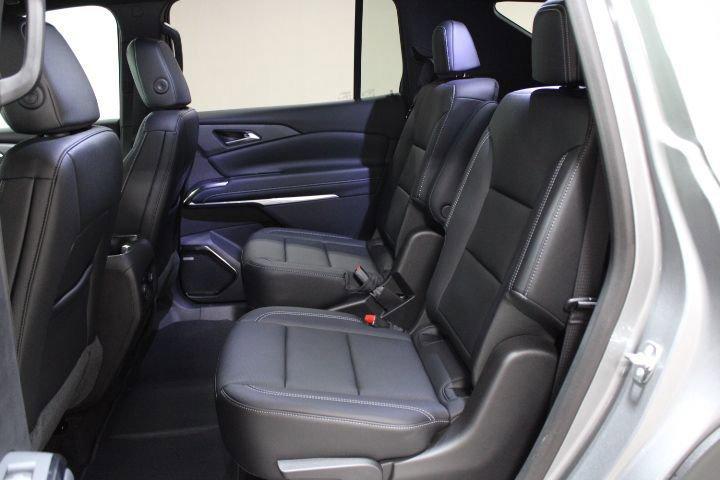 new 2025 Chevrolet Traverse car, priced at $46,130
