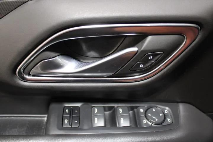 used 2021 GMC Yukon car, priced at $41,495