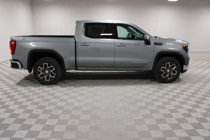 new 2025 GMC Sierra 1500 car, priced at $54,300