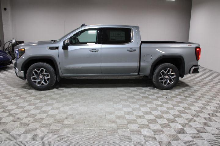 new 2025 GMC Sierra 1500 car, priced at $54,300