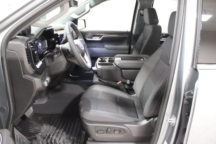 new 2025 GMC Sierra 1500 car, priced at $50,300
