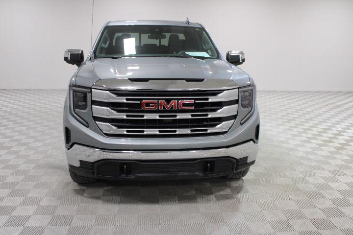 new 2025 GMC Sierra 1500 car, priced at $54,300