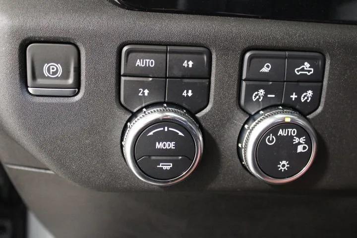 new 2025 GMC Sierra 1500 car, priced at $50,300