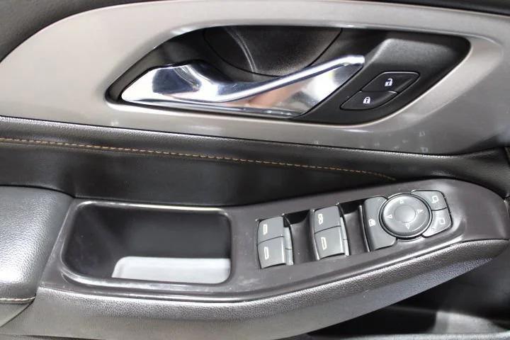 used 2018 Chevrolet Traverse car, priced at $16,285