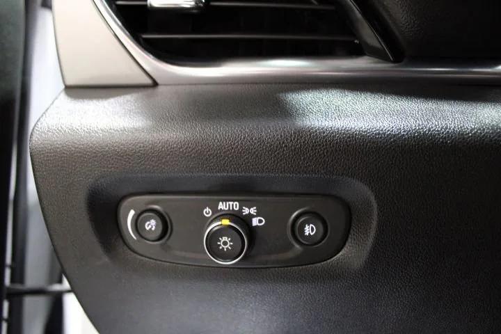 used 2018 Chevrolet Traverse car, priced at $16,285