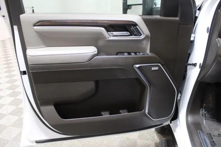 used 2024 GMC Sierra 2500 car, priced at $72,895