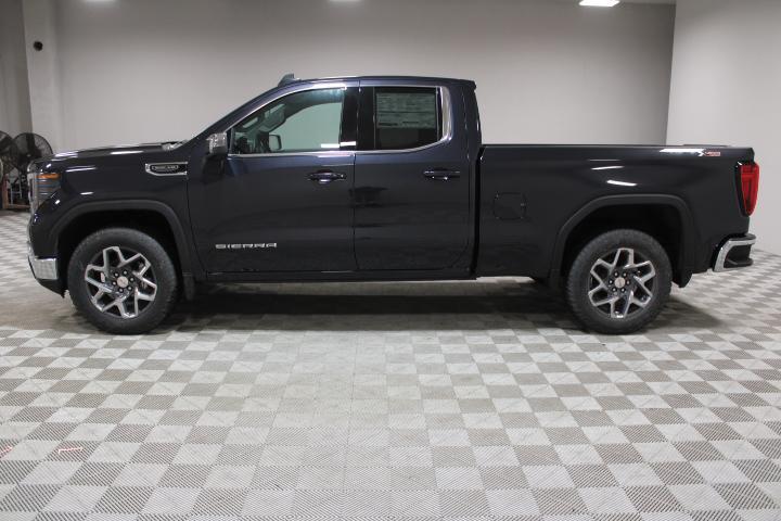 new 2025 GMC Sierra 1500 car, priced at $55,400