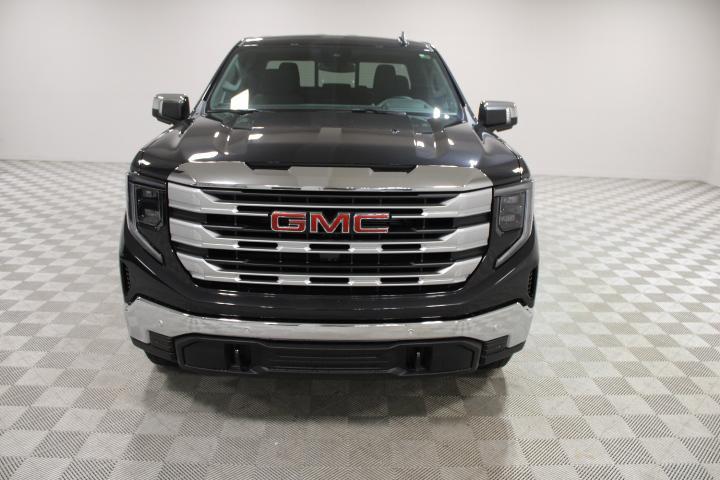 new 2025 GMC Sierra 1500 car, priced at $55,400