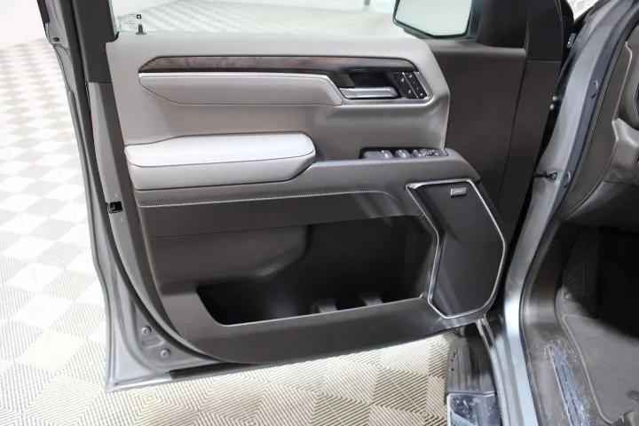 new 2025 GMC Sierra 1500 car, priced at $57,175