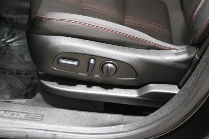 used 2022 Chevrolet Equinox car, priced at $25,000