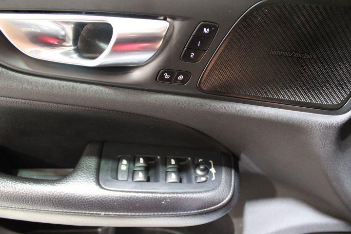 used 2022 Volvo S60 car, priced at $27,285