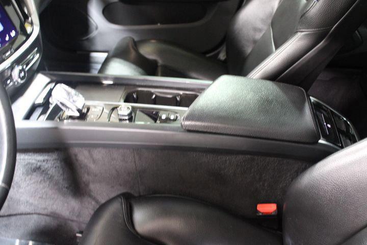 used 2022 Volvo S60 car, priced at $27,285