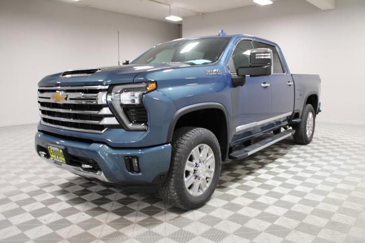 new 2024 Chevrolet Silverado 2500 car, priced at $82,800