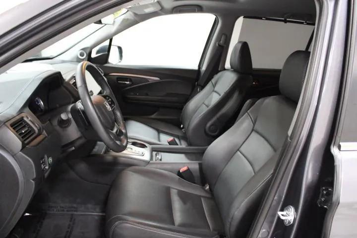 used 2022 Honda Pilot car, priced at $37,495