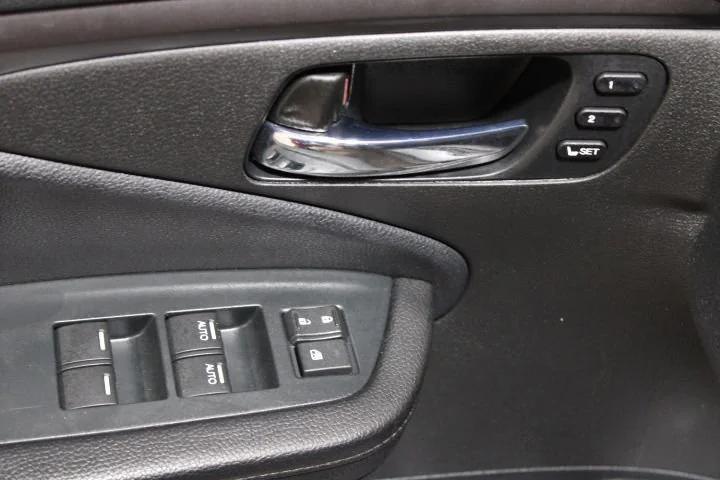used 2022 Honda Pilot car, priced at $37,495