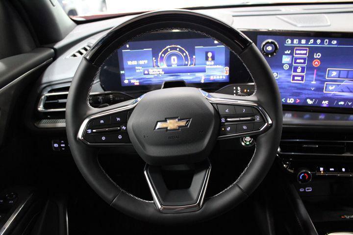 new 2025 Chevrolet Traverse car, priced at $46,625