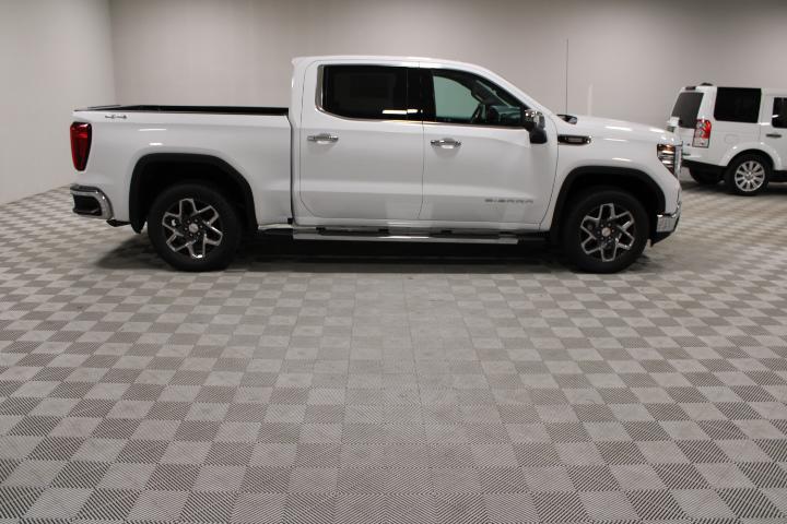 new 2024 GMC Sierra 1500 car, priced at $58,660