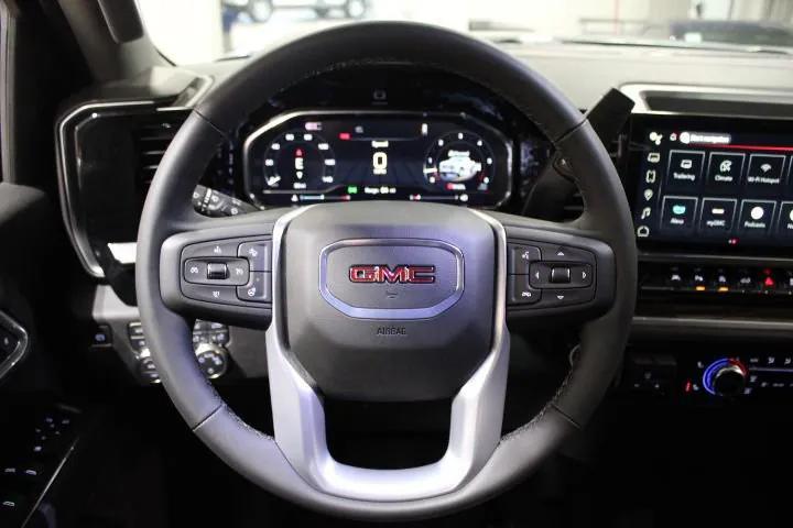 new 2025 GMC Sierra 1500 car, priced at $52,600