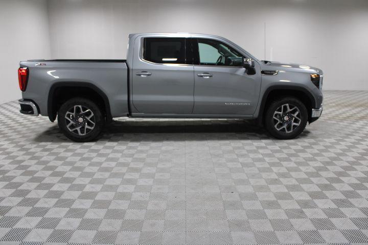 new 2025 GMC Sierra 1500 car, priced at $54,300