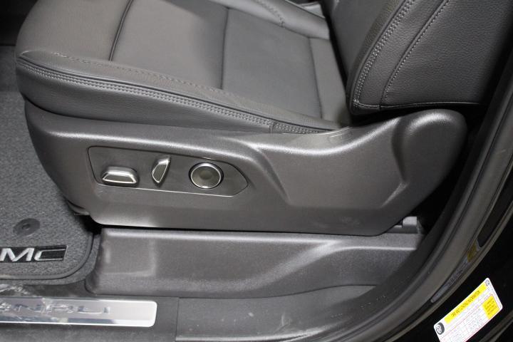 new 2025 GMC Sierra 1500 car, priced at $66,005
