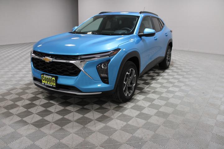 new 2025 Chevrolet Trax car, priced at $25,275