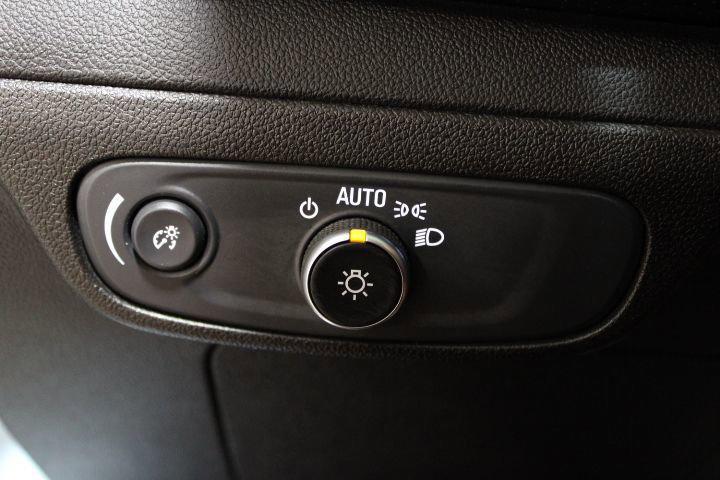 used 2022 Chevrolet Bolt EUV car, priced at $22,385
