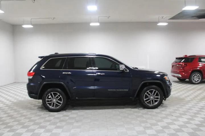 used 2017 Jeep Grand Cherokee car, priced at $18,295
