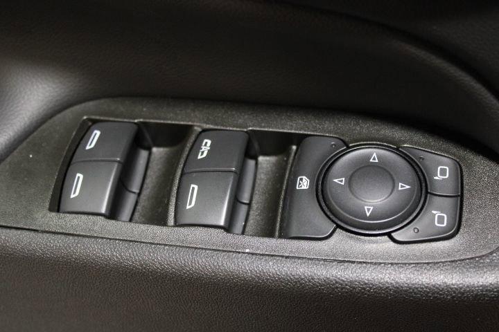 used 2023 Chevrolet Equinox car, priced at $26,000