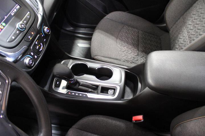 used 2023 Chevrolet Equinox car, priced at $26,000