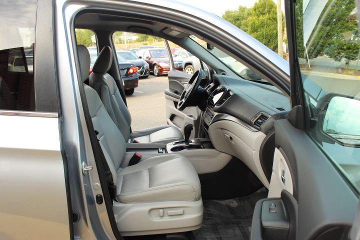 used 2020 Honda Pilot car, priced at $25,995