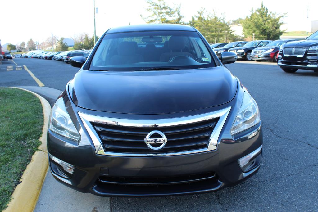 used 2013 Nissan Altima car, priced at $9,995