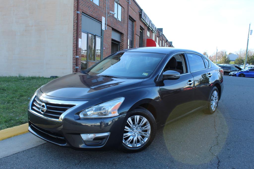 used 2013 Nissan Altima car, priced at $9,995