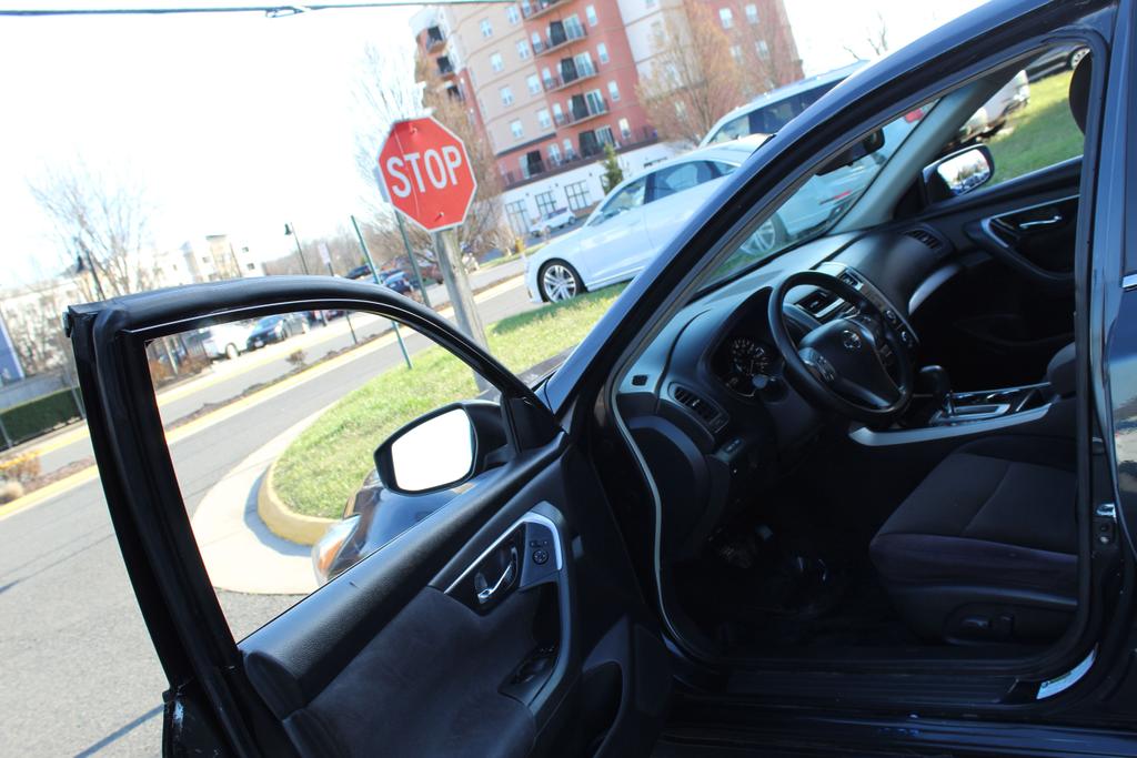 used 2013 Nissan Altima car, priced at $9,995