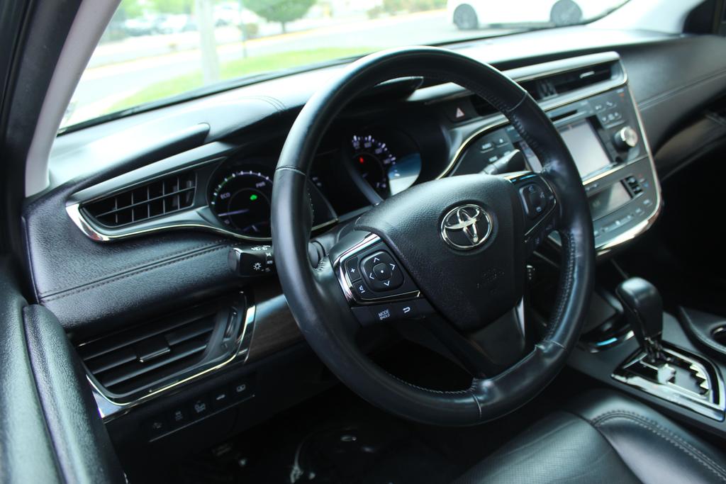 used 2018 Toyota Avalon car, priced at $17,995