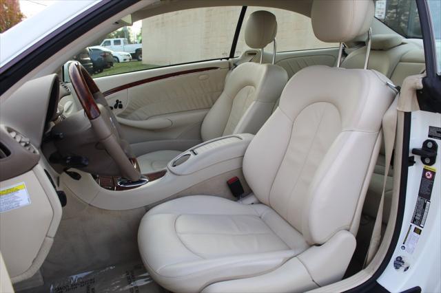 used 2007 Mercedes-Benz CLK-Class car, priced at $7,995