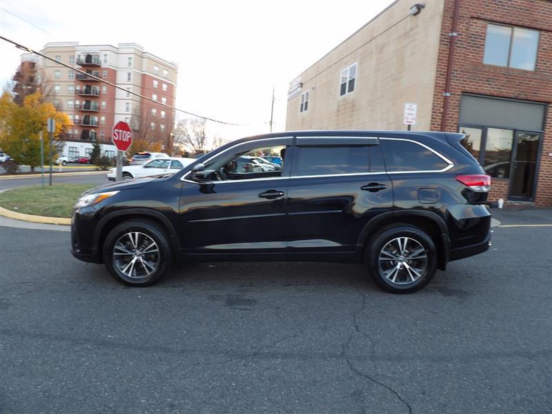 used 2019 Toyota Highlander car, priced at $21,995