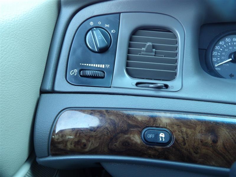 used 2010 Mercury Grand Marquis car, priced at $10,995