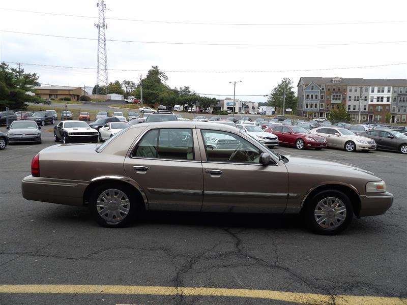 used 2006 Mercury Grand Marquis car, priced at $9,995