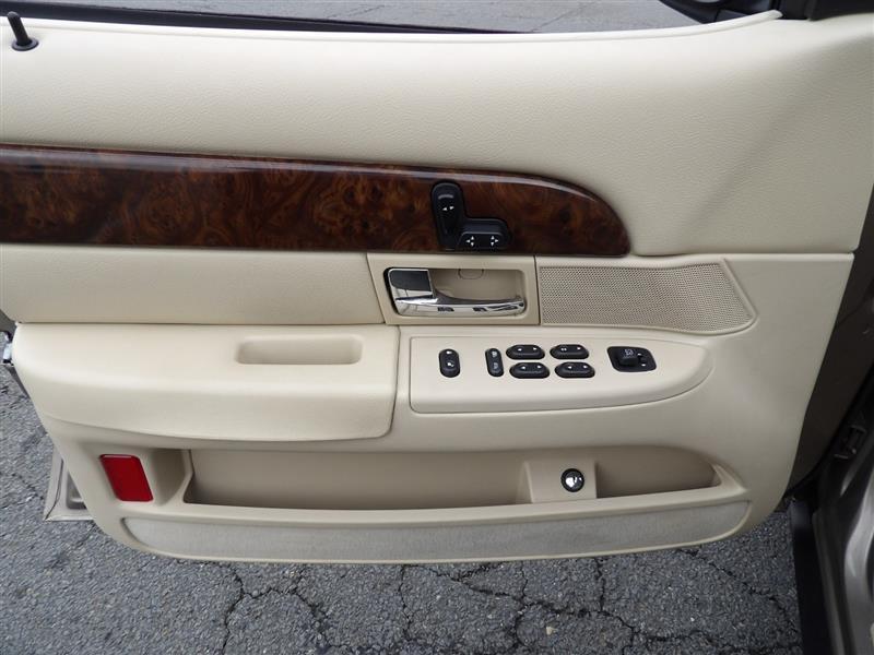 used 2006 Mercury Grand Marquis car, priced at $9,995