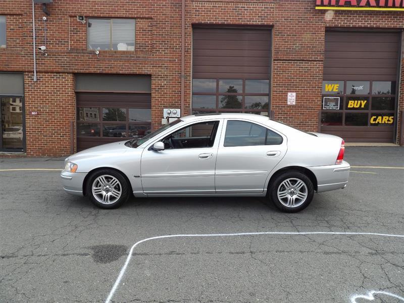 used 2006 Volvo S60 car, priced at $5,995