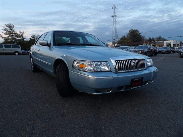 used 2008 Mercury Grand Marquis car, priced at $8,995