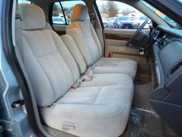 used 2008 Mercury Grand Marquis car, priced at $8,995