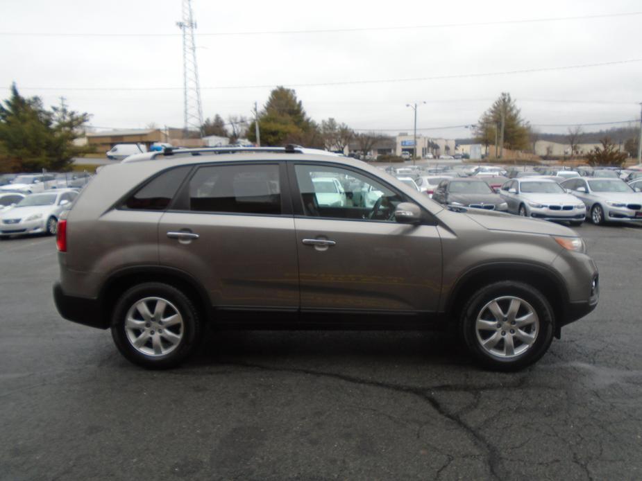 used 2011 Kia Sorento car, priced at $7,995