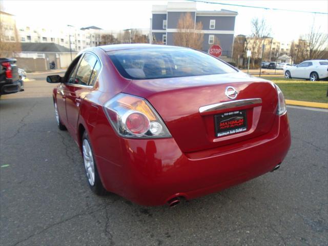 used 2009 Nissan Altima car, priced at $6,995