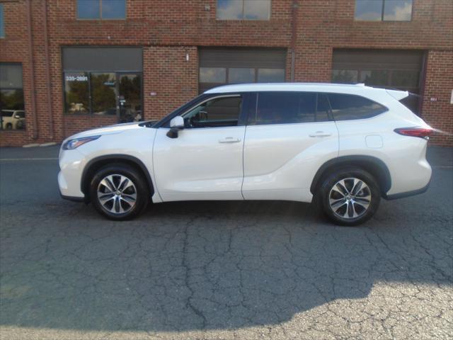 used 2020 Toyota Highlander car, priced at $30,995