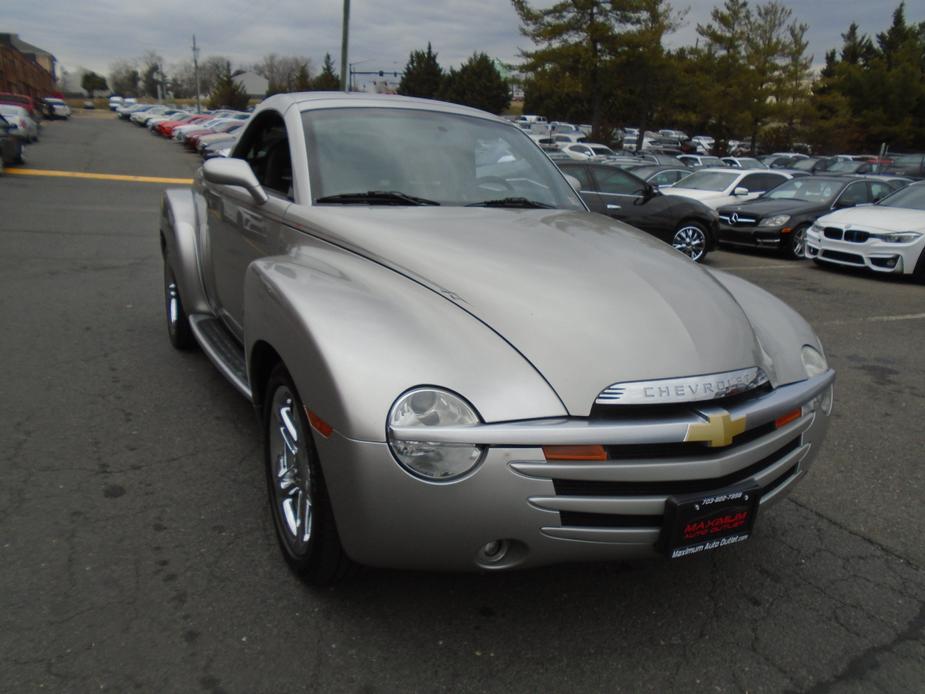 used 2005 Chevrolet SSR car, priced at $24,995