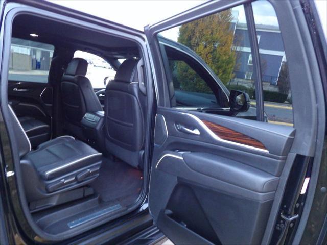 used 2021 Cadillac Escalade ESV car, priced at $65,995