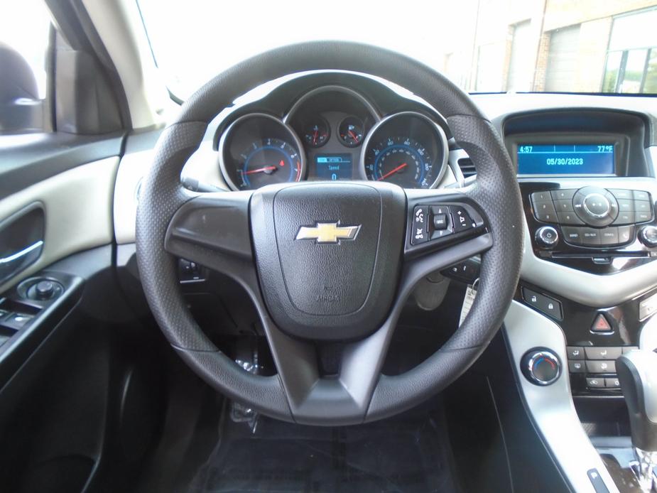 used 2014 Chevrolet Cruze car, priced at $7,995