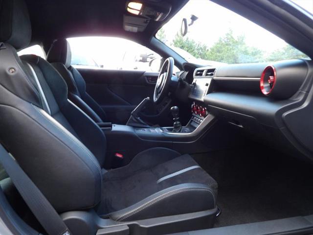 used 2023 Toyota GR86 car, priced at $28,995